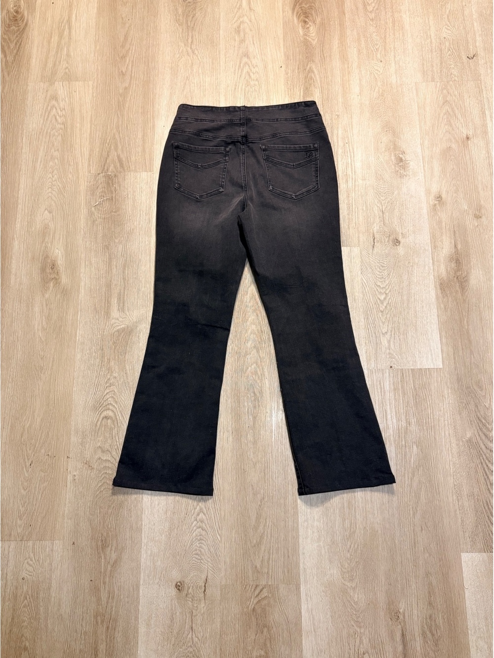 DG2 Black Denim High Rise Flare Jeans Women’s Size 10 Faded Grunge 70s Inspired - Picture 2 of 5